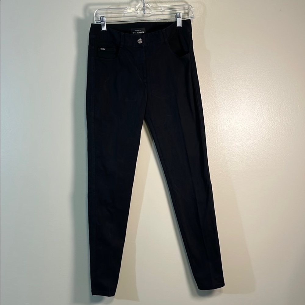 St. John Boutiques Black Straight Leg Jeans Sz 4